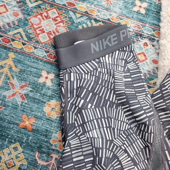 Nike Pro Legging Gray White XS - Picture 3 of 9